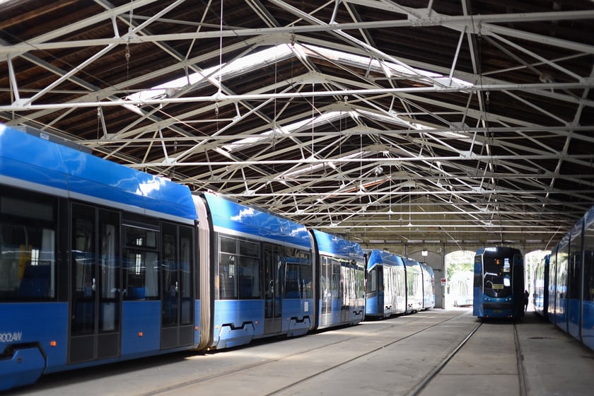 Zabytkowa hala na zajezdni Borek, lato 2025