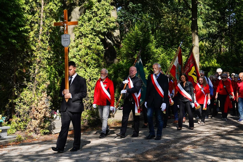 Pogrzeb Bronisława Zatheya na Cmentarzu Grabiszyńskim 12 września