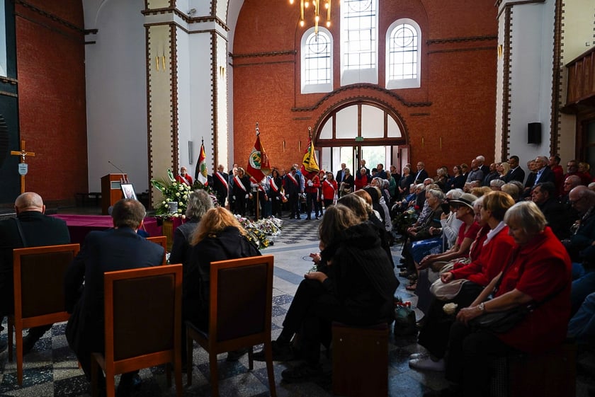 Pogrzeb Bronisława Zatheya na Cmentarzu Grabiszyńskim 12 września