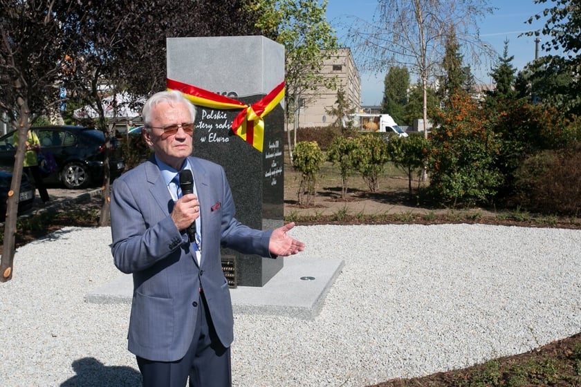 Bogdan Safader podczas odsłonięcia pomnika ELWRO 17 września 2015 roku.