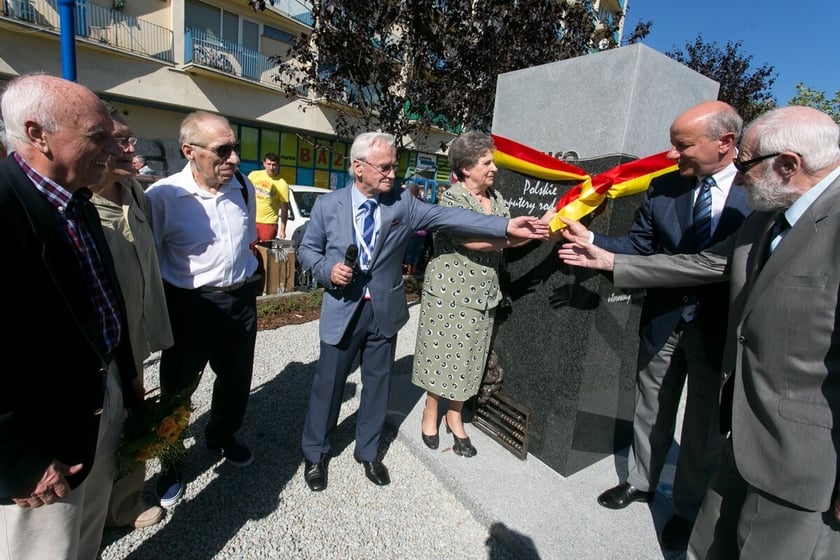 Odsłonięcie pomnika upamiętaniającego ELWRO. Wrocław, 17 września 2015.