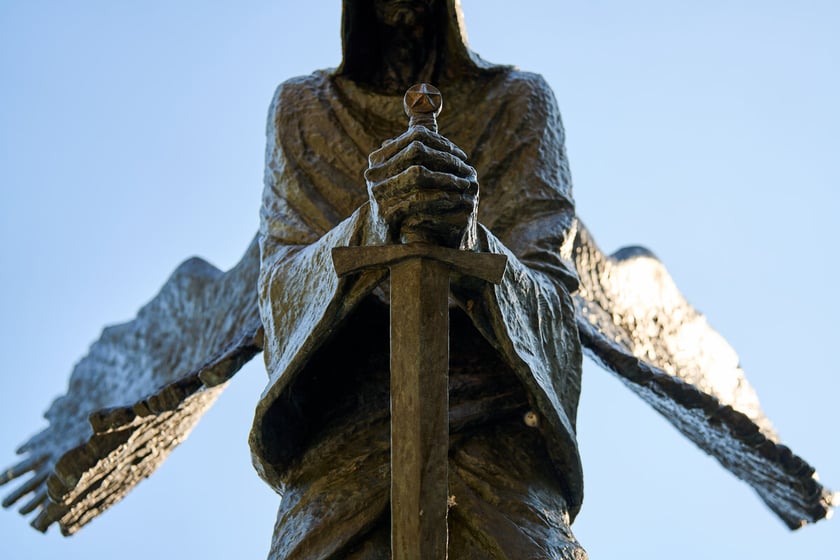 Pomnik Ofiar Zbrodni Katyńskiej w parku Juliusza Słowackiego we Wrocławiu