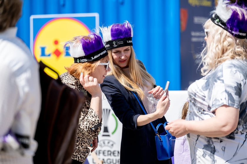 Otwarcie ogólnodostępnej strefy kibica Fan Festival w rynku przed finałem LK UEFA