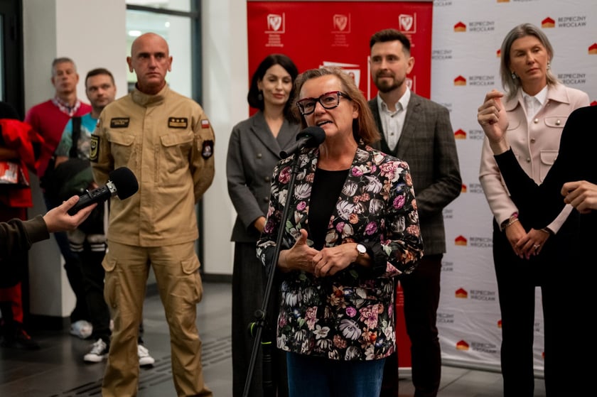 Na zdjęciach 3. Festiwal Pierwszej Pomocy na Politechnice Wrocławskiej &ndash; m&oacute;wi Dorota Feliks, dyrektor WCRS