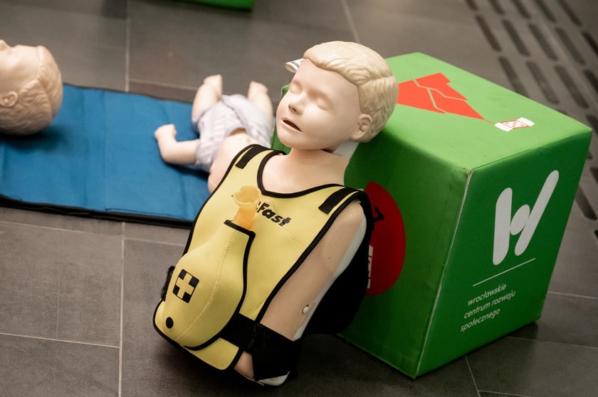 Na zdjęciach 3. Festiwal Pierwszej Pomocy na Politechnice Wrocławskiej