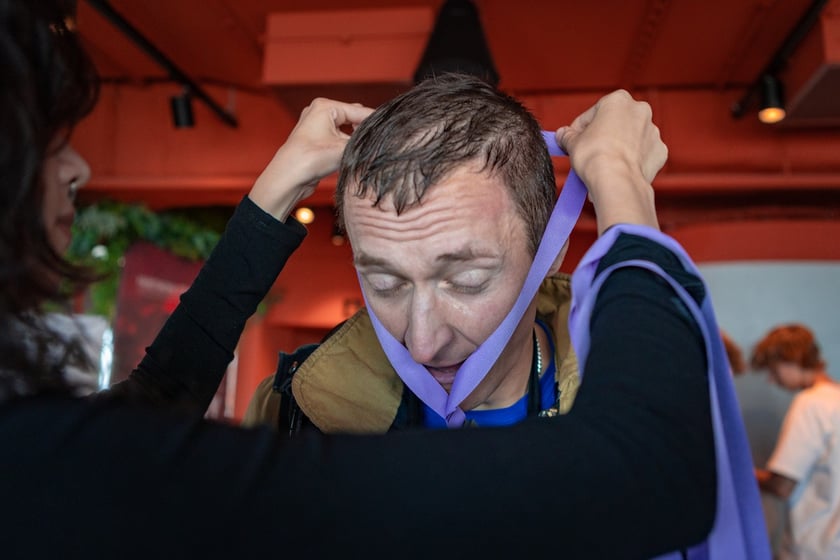 Uczestnicy 10. Sky Tower Run we Wrocławiu