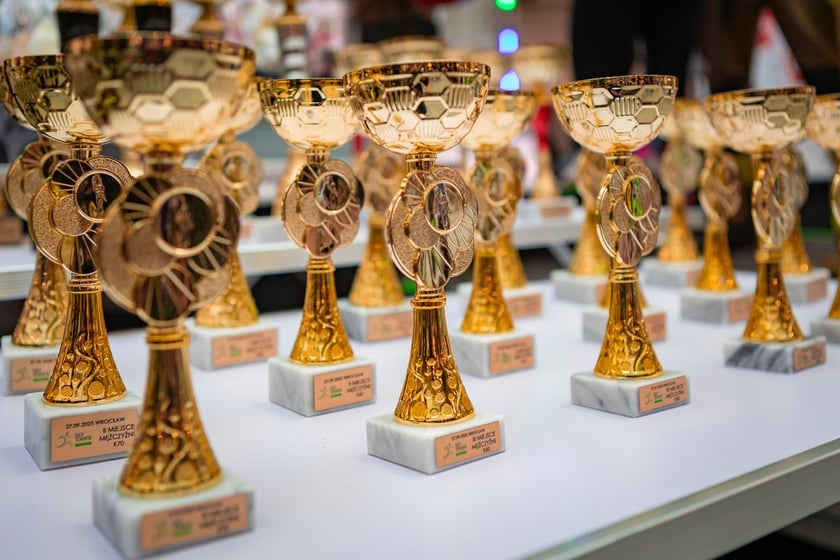 Uczestnicy 10. Sky Tower Run we Wrocławiu