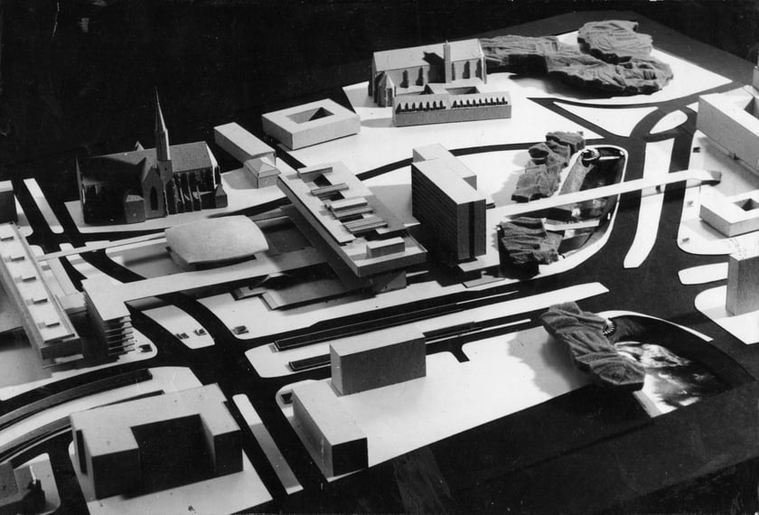 Projekt konkursowy na zabudowę &oacute;wczesnego pl. Dzierżyńskiego (plac Dominikański i jego okolice)