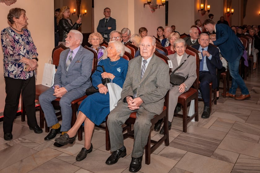 Wręczenie gratulacji parom z przeszlo 50-letnim stażem - 30 września 2025