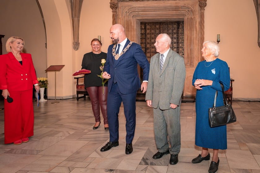 Wręczenie gratulacji parom z przeszlo 50-letnim stażem - 30 września 2025