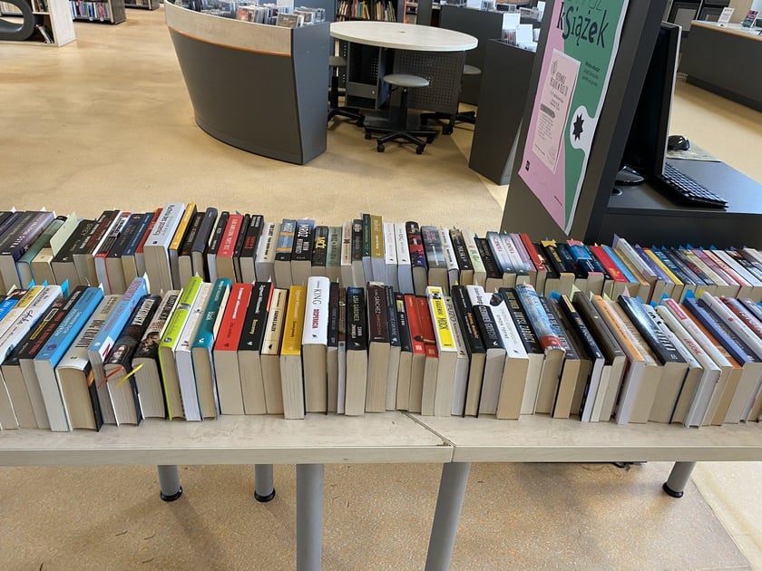 Kiermasz książek w bibliotece przy ul. Grabiszyńskiej we Wrocławiu