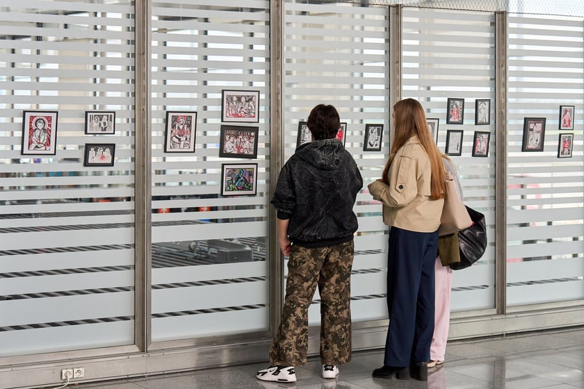 Otwarcie wystawy Kate Bove na wrocławskim lotnisku, 1 października 2025