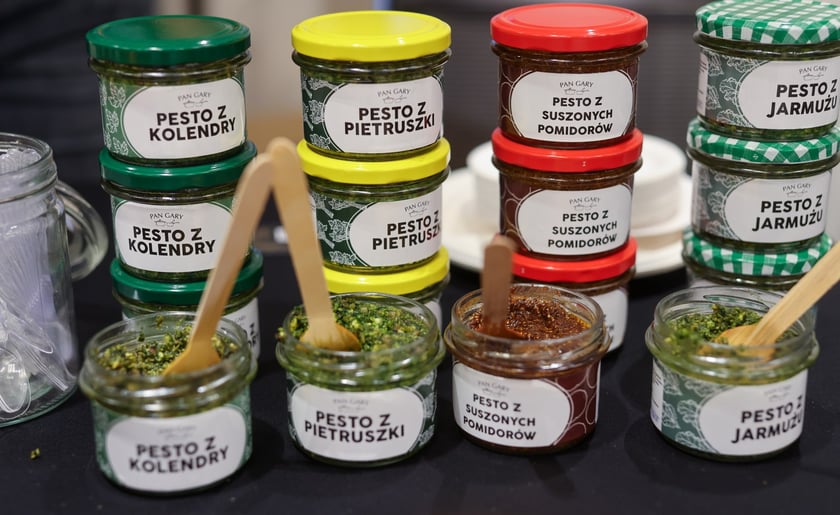 Na zdjęciach IV edycja programu &bdquo;Od pola na wrocławski st&oacute;ł&rdquo; we wrocławskim Novotelu