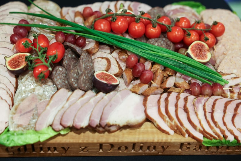 Na zdjęciach IV edycja programu &bdquo;Od pola na wrocławski st&oacute;ł&rdquo; we wrocławskim Novotelu