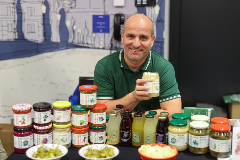 Na zdjęciach IV edycja programu &bdquo;Od pola na wrocławski st&oacute;ł&rdquo; we wrocławskim Novotelu