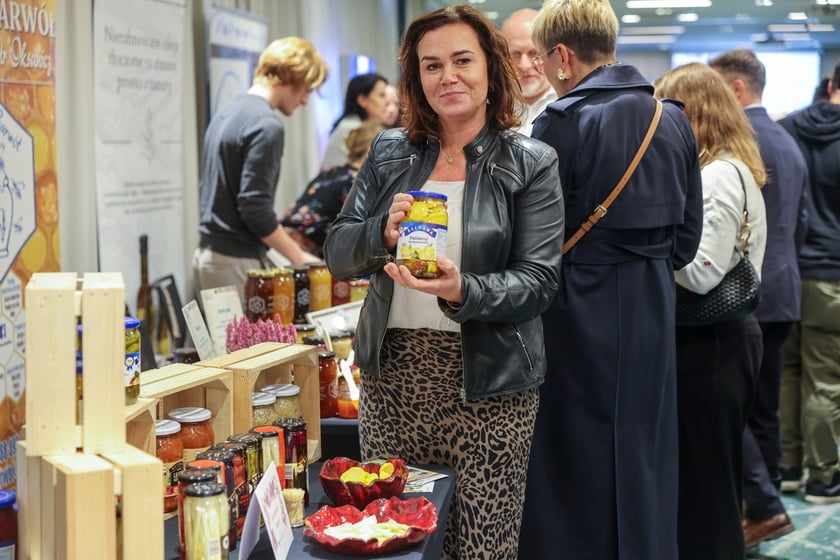 Na zdjęciach IV edycja programu &bdquo;Od pola na wrocławski st&oacute;ł&rdquo; we wrocławskim Novotelu