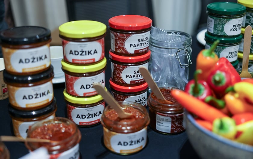 Na zdjęciach IV edycja programu &bdquo;Od pola na wrocławski st&oacute;ł&rdquo; we wrocławskim Novotelu