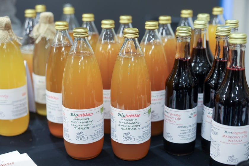 Na zdjęciach IV edycja programu &bdquo;Od pola na wrocławski st&oacute;ł&rdquo; we wrocławskim Novotelu