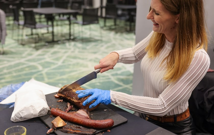 Na zdjęciach IV edycja programu &bdquo;Od pola na wrocławski st&oacute;ł&rdquo; we wrocławskim Novotelu