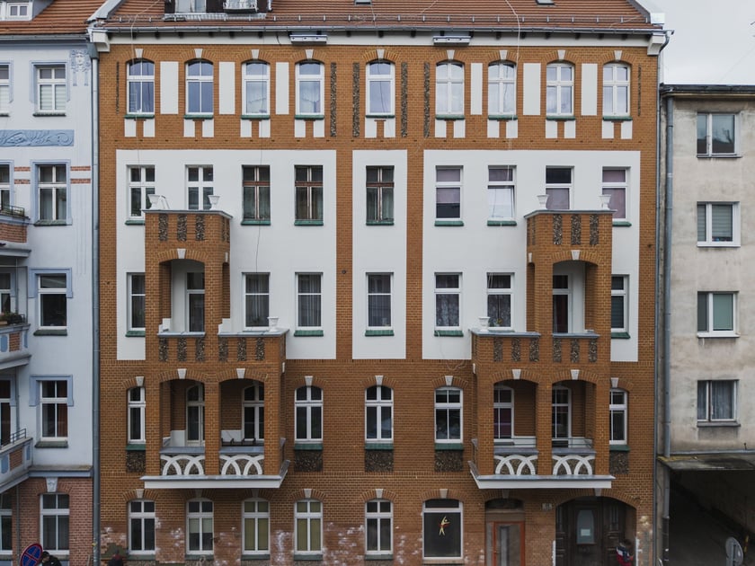 Kamienica Daszyńskiego 41 w trakcie remontu na przełomie września i października 2025