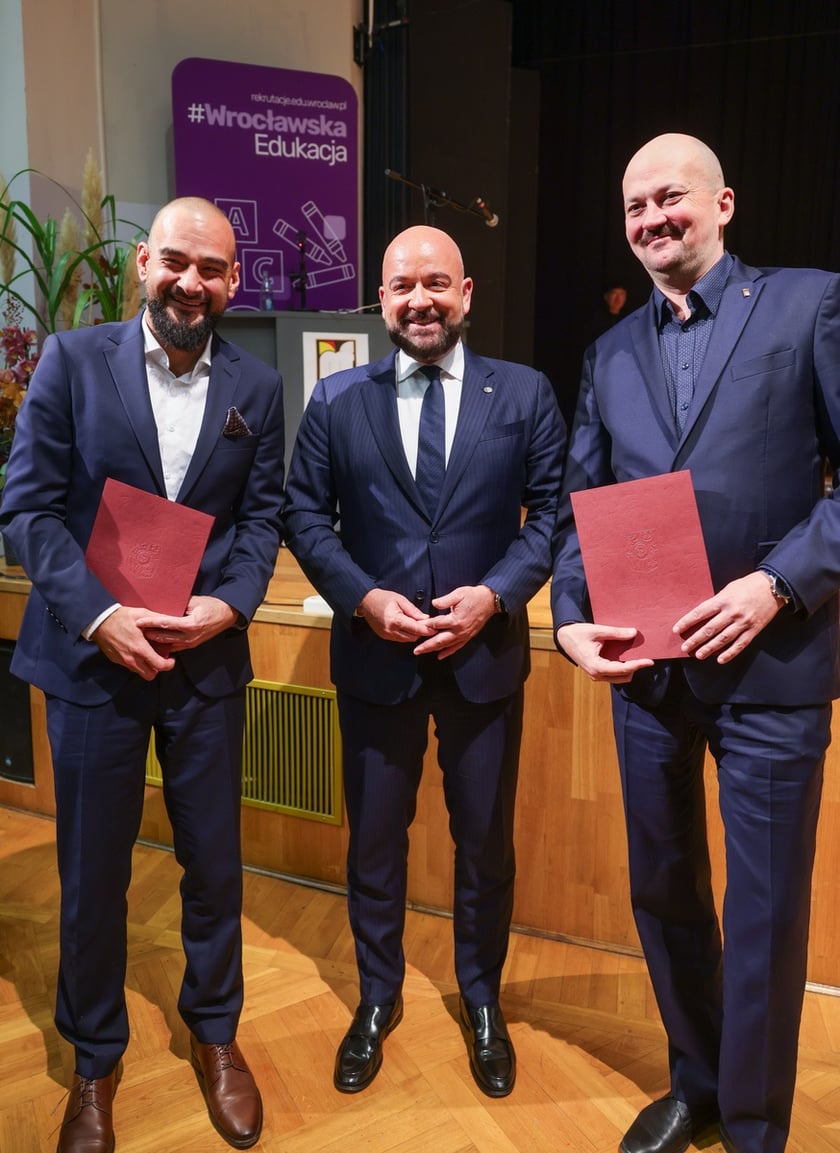 Dzień Edukacji Narodowej. Wręczenie Nagród Prezydenta Wrocławia nauczycielom wrocławskich szkół i przedszkoli