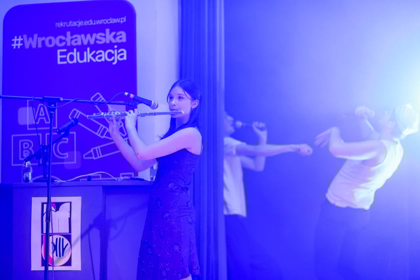 Dzień Edukacji Narodowej. Wręczenie Nagród Prezydenta Wrocławia nauczycielom wrocławskich szkół i przedszkoli