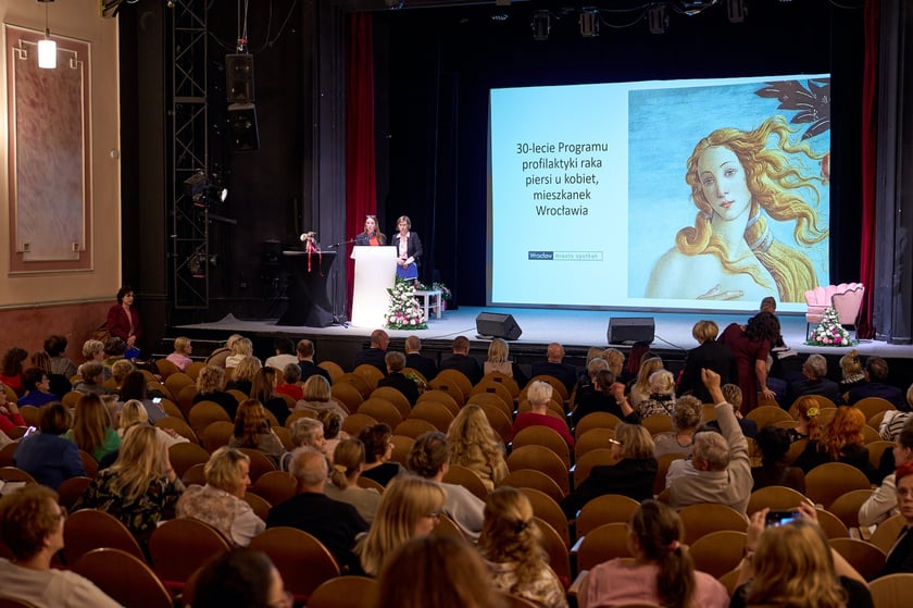 Uroczystość 30-lecia programu wczesnego wykrywania raka piersi we Wrocławiu