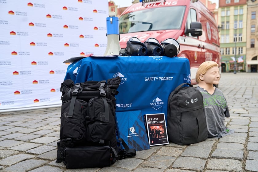 Bezpłatne warsztaty z zakresu ochrony ludności i obrony cywilnej dla mieszkańców Wrocławia - konferencja prasowa 21.10.2025