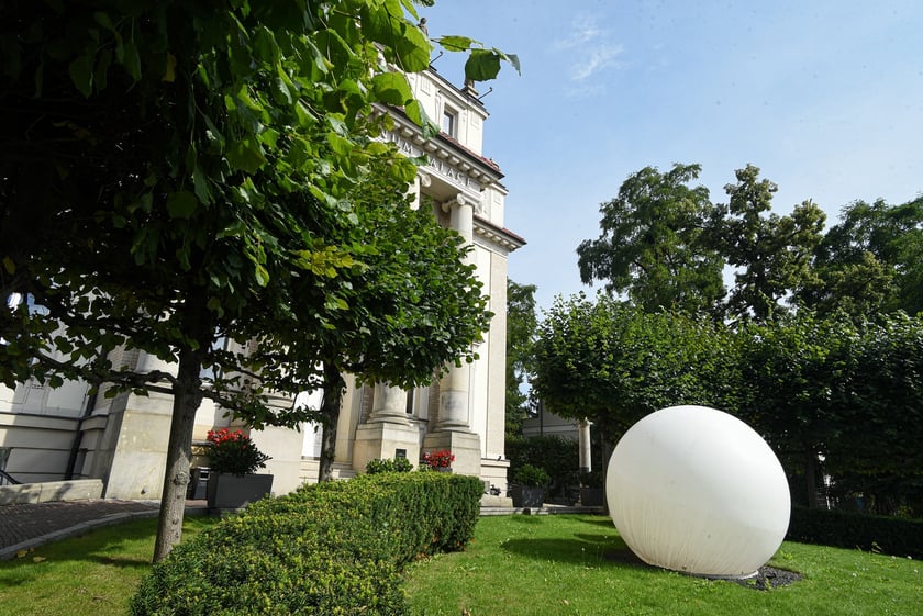 Hotel Platinum Place w zabytkowej willi Powstańców Śląskich 204