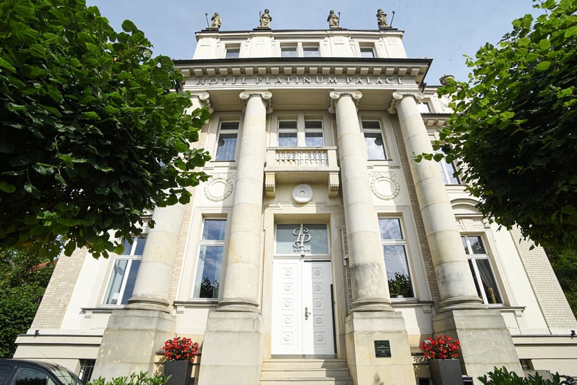 Hotel Platinum Place w zabytkowej willi Powstańców Śląskich 204