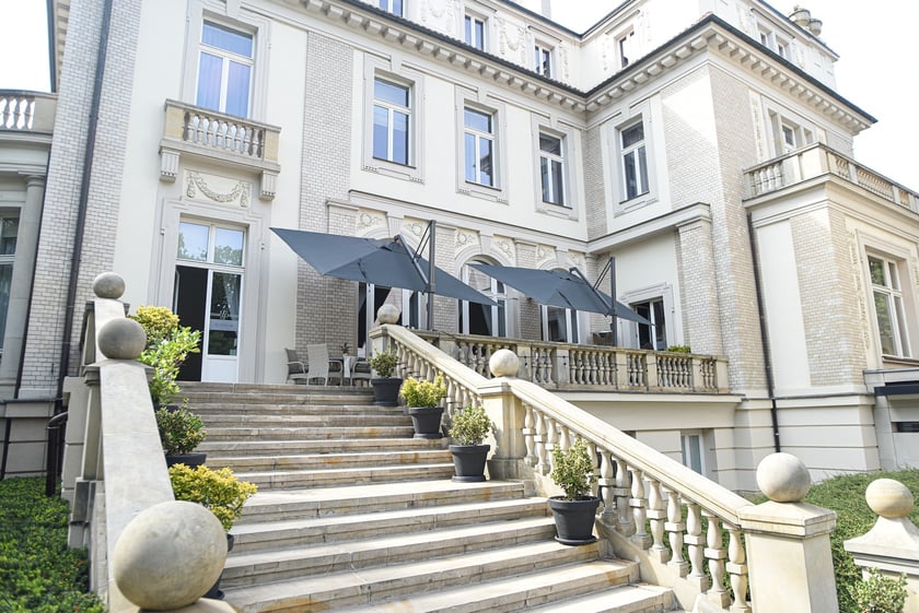Hotel Platinum Place w zabytkowej willi Powstańców Śląskich 204