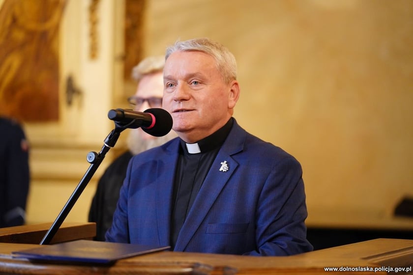 Ślubowane policjantów w Oratorium Marianum. Ks. kanonik Stanisław Stelmaszek
