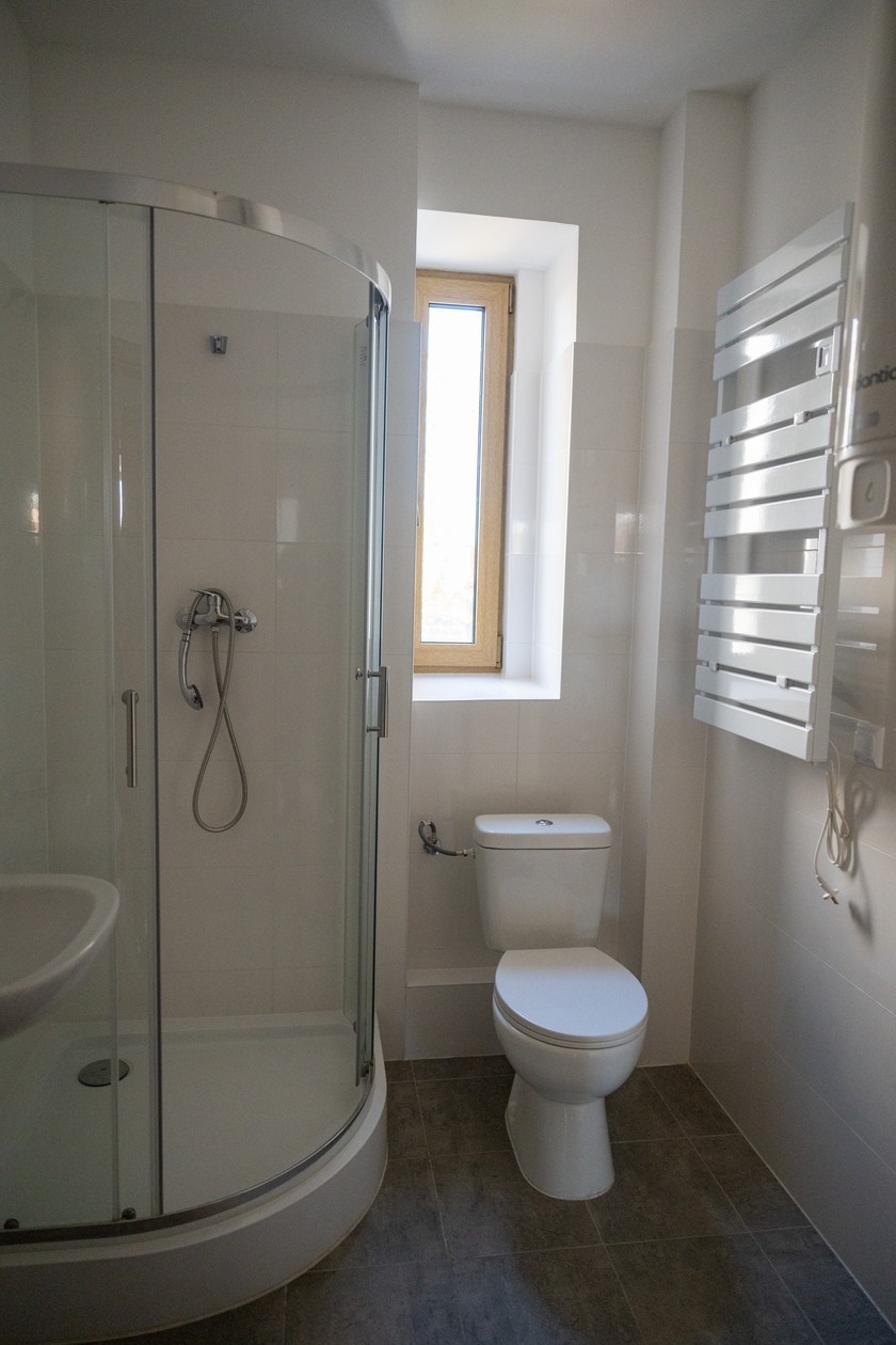 100-letni budynek przy ul. Wilczej już po remoncie. W mieszkaniach komunalnych zamieszka w nim 27 rodzin