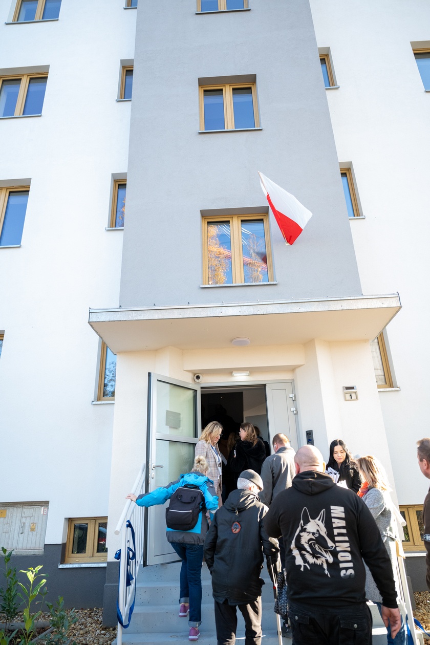 100-letni budynek przy ul. Wilczej już po remoncie. W mieszkaniach komunalnych zamieszka w nim 27 rodzin