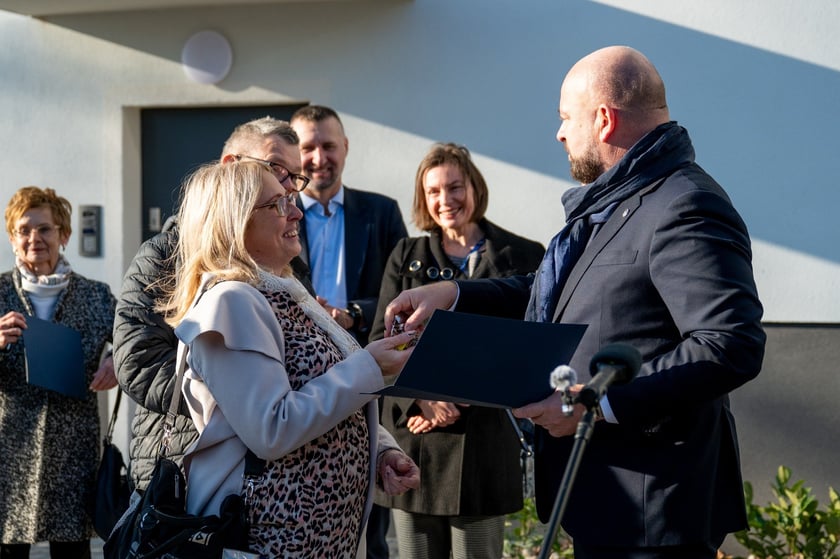 100-letni budynek przy ul. Wilczej już po remoncie. W mieszkaniach komunalnych zamieszka w nim 27 rodzin