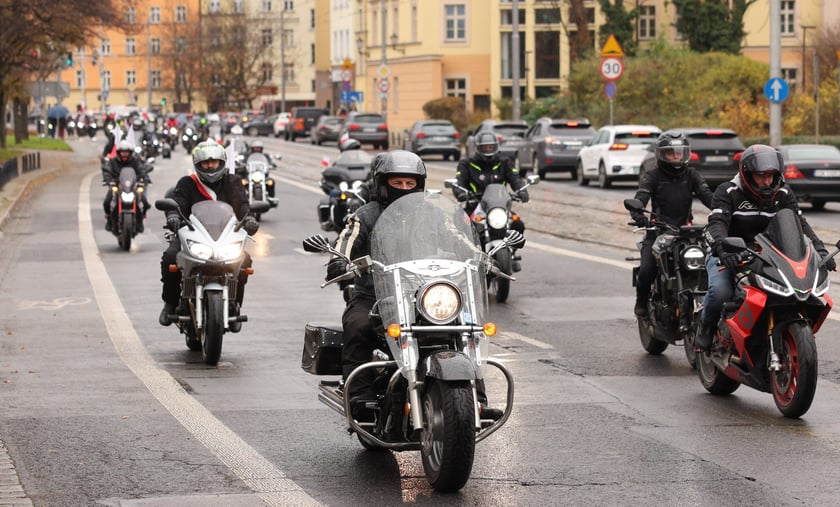 Kawalkada motocykli z okazji Święta Niepodległości we Wrocławiu, 11 listopada 2025