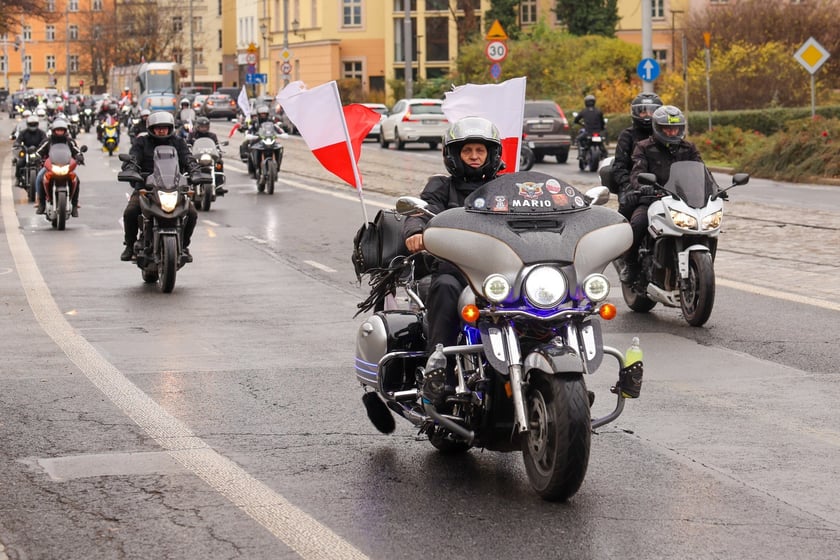 Kawalkada motocykli z okazji Święta Niepodległości we Wrocławiu, 11 listopada 2025