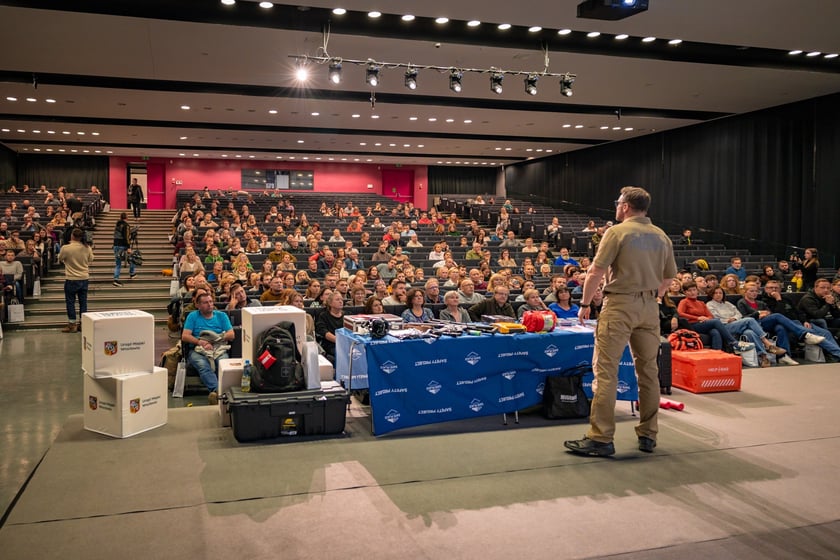 mjr. rez. dr hab. inż. Jarosław Stelmach z Safety Project - prowadzący część ćwiczeniową
