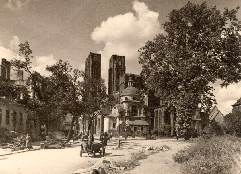 Archikatedra pw. św. Jana Chrzciciela we Wrocławiu, 1946