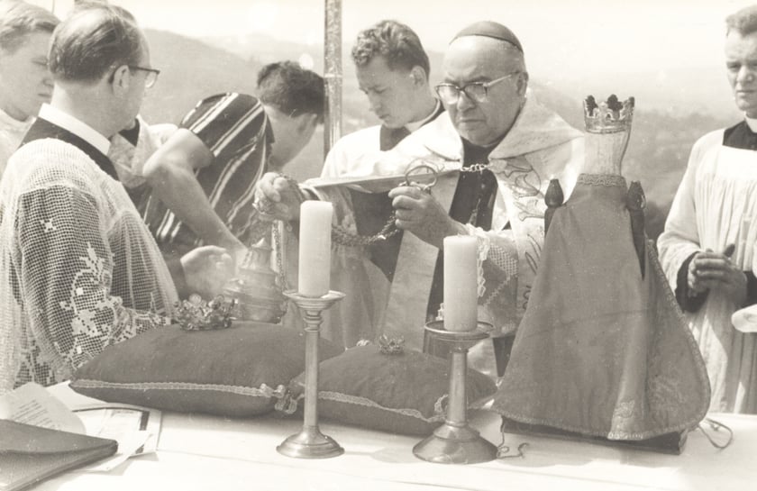 Uroczystości kościelne z udziałem kard. Bolesława Kominka