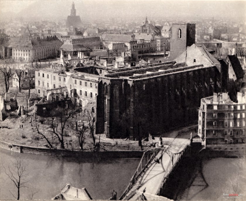 Kościół pw. Najświętszej Maryi Panny na Piasku, 1946