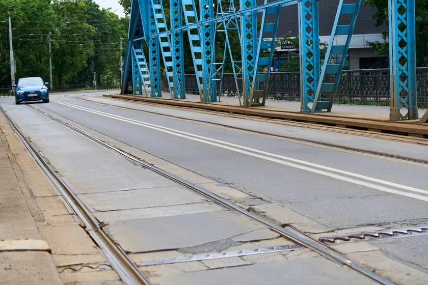 Most Sikorskiego latem 2025 roku