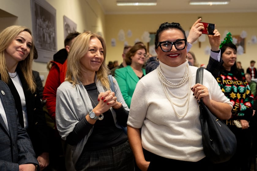 Spotkanie w ramach akcji MOPS "Paczki Dobrych Relacji" w domu parafialnym na Karłowicach