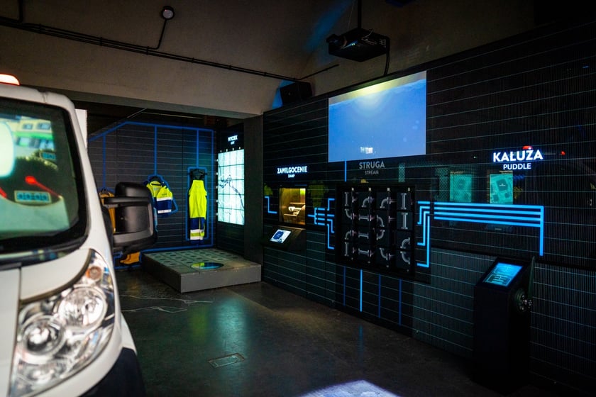 Multimedialny woz MPWiK w Hydropolis