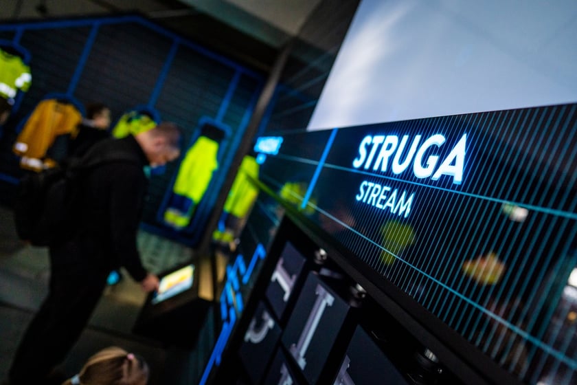 Multimedialny woz MPWiK w Hydropolis