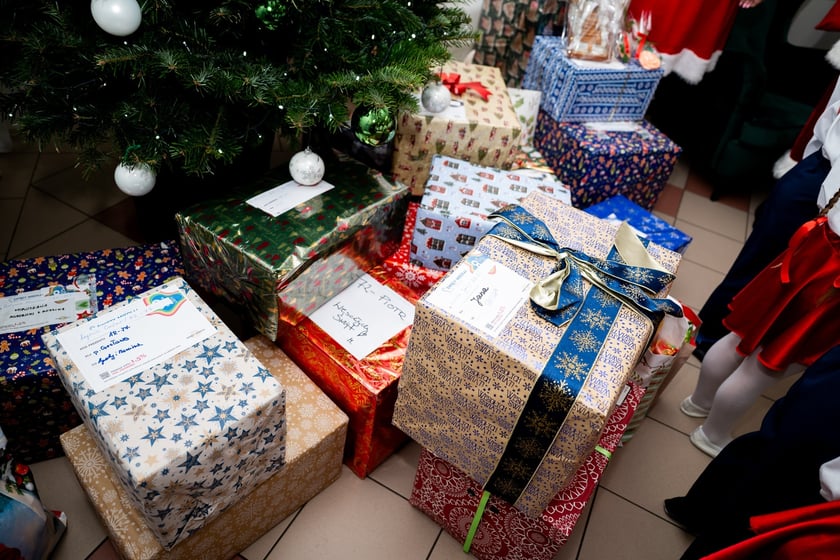 Finał akcji „Listy do Świętego Mikołaja” w DPS przy ul. Rędzińskiej we Wrocławiu