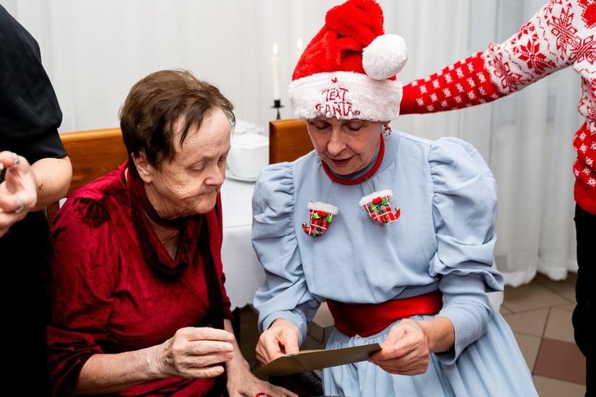 Finał akcji „Listy do Świętego Mikołaja” w DPS przy ul. Rędzińskiej we Wrocławiu