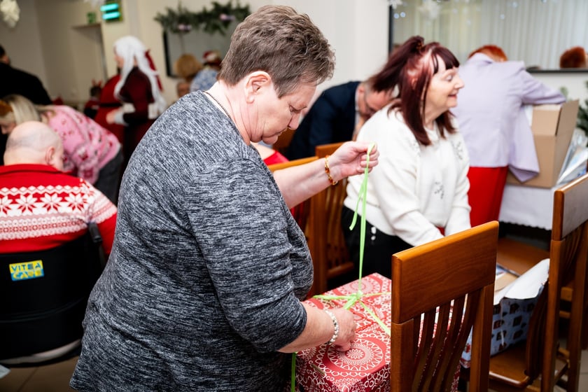 Finał akcji „Listy do Świętego Mikołaja” w DPS przy ul. Rędzińskiej we Wrocławiu
