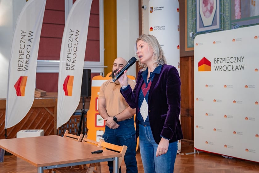 Szkolenie w ramach programu "Bezpieczny Wrocław" w I LO we Wrocławiu