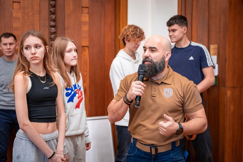 Szkolenie w ramach programu "Bezpieczny Wrocław" w I LO we Wrocławiu